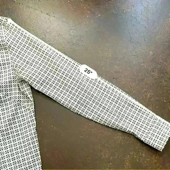 Banana Republic Women's Shirt (O6) - Picture 8 of 8